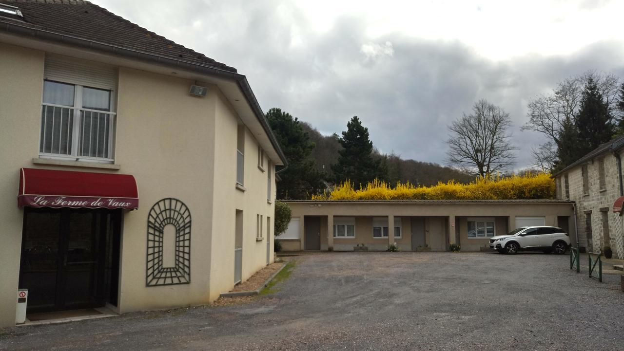 Hotel Restaurant - La Ferme De Vaux クレイユ エクステリア 写真