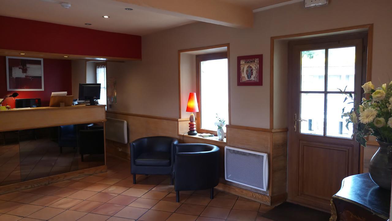 Hotel Restaurant - La Ferme De Vaux クレイユ エクステリア 写真